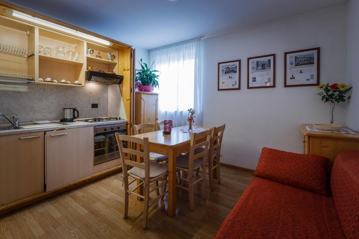 Hotel La Locanda Pinzolo Ngoại thất bức ảnh