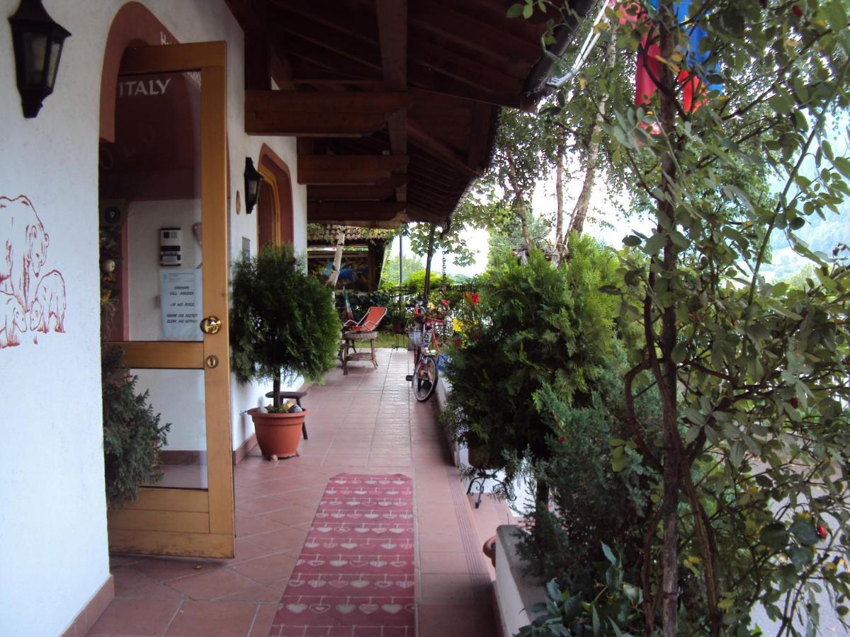 Hotel La Locanda Pinzolo Ngoại thất bức ảnh